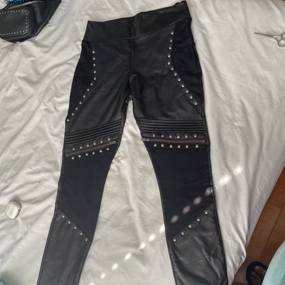 Faux Leather KILL STAR leggings (NEW)